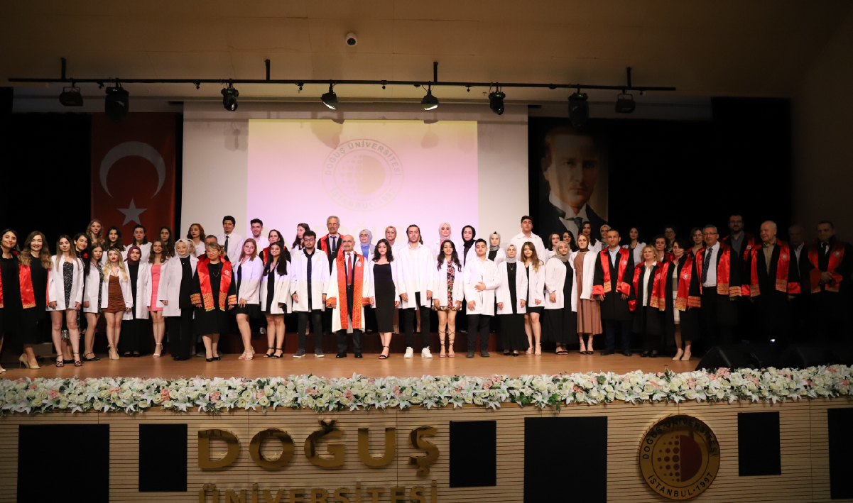 Hemşirelik öğrencilerinden mesleğe ilk adım