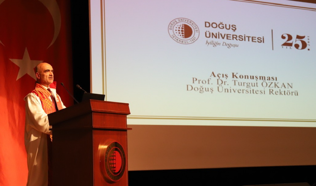 Doğuş Üniversitesi akademik yılı törenle başladı
